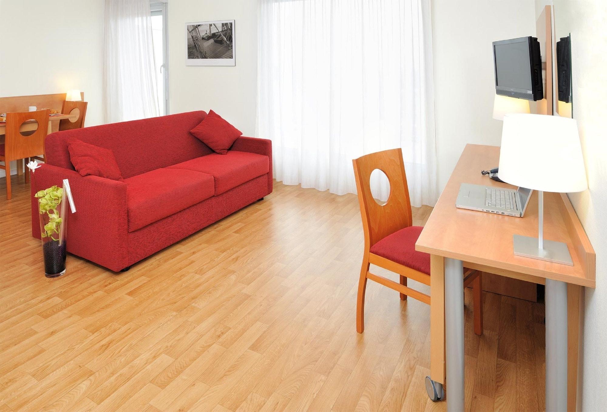 Sejours & Affaires Rennes Villa Camilla Luaran gambar